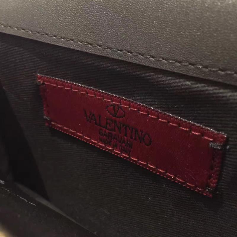 Valentino Garavani Rockstud leather clutch 01327 black