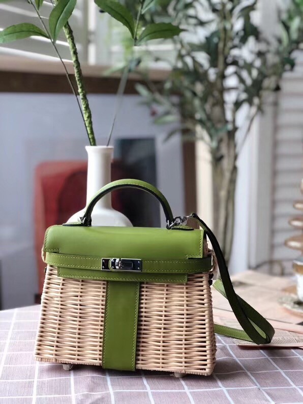 Hermes kelly picnic bag 9810 green