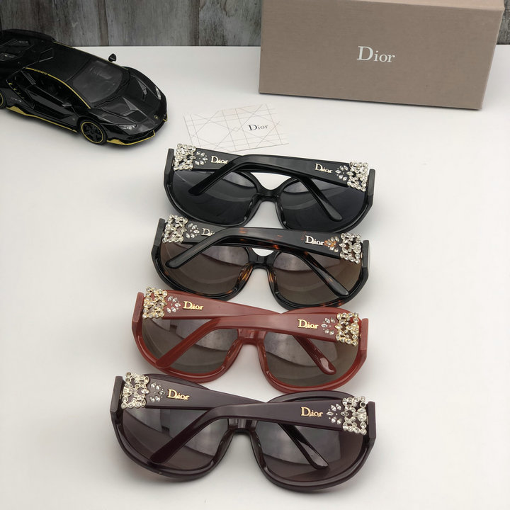Dior Sunglasses Top Quality D5727_147