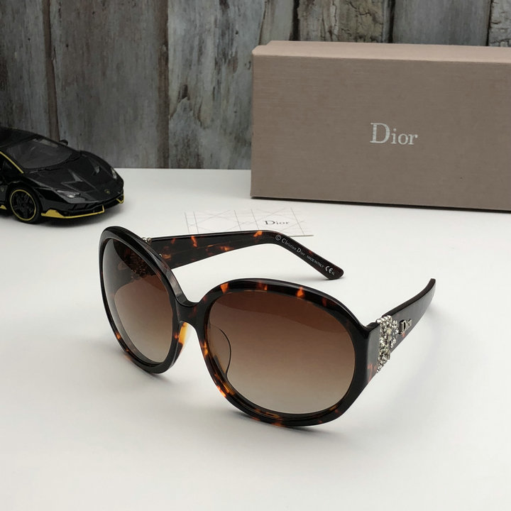 Dior Sunglasses Top Quality D5727_358