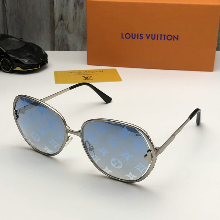Louis Vuitton Sunglasses Top Quality LV5729_125