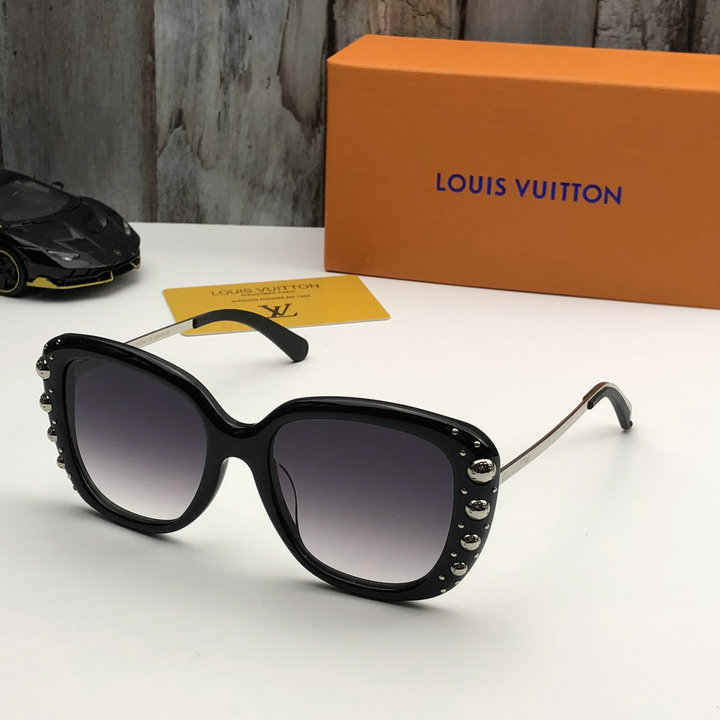 Louis Vuitton Sunglasses Top Quality LV5729_55