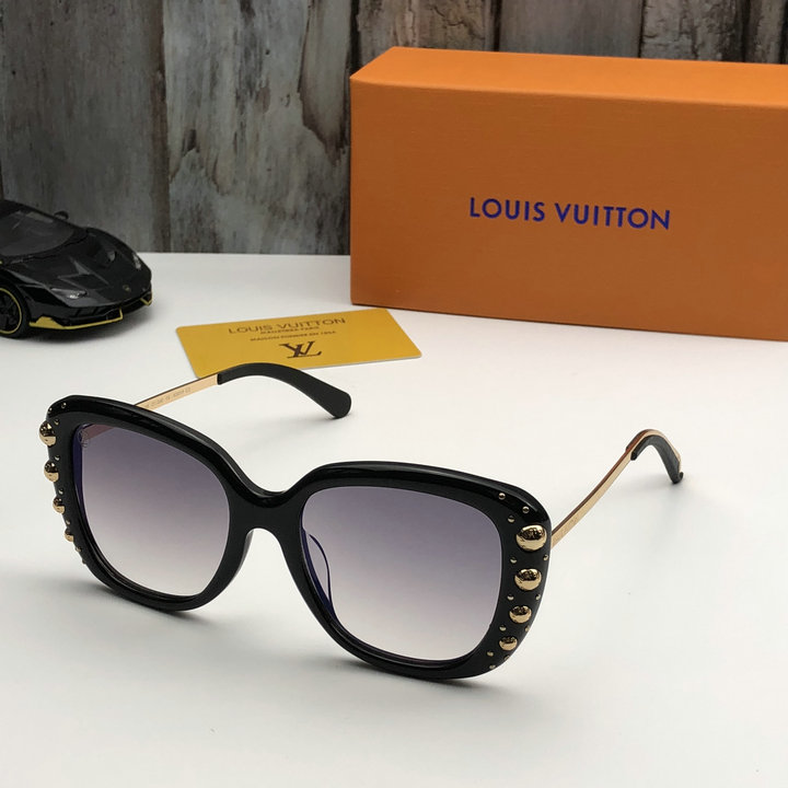 Louis Vuitton Sunglasses Top Quality LV5729_56
