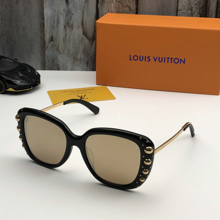 Louis Vuitton Sunglasses Top Quality LV5729_57
