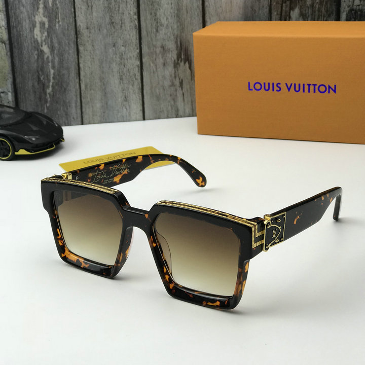 Louis Vuitton Sunglasses Top Quality LV5729_79