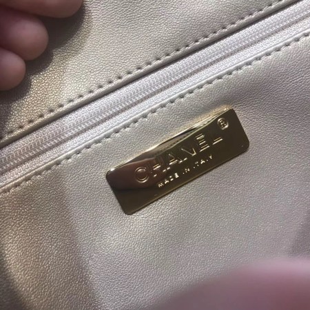 Chanel Original Leather Pearl Belt Bag C2039 white