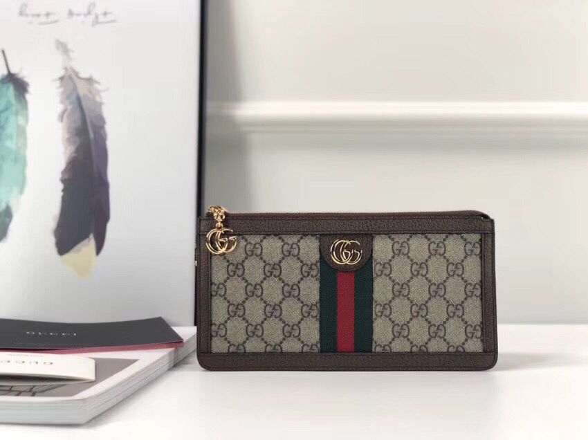 Gucci print GG Supreme pouch 524291
