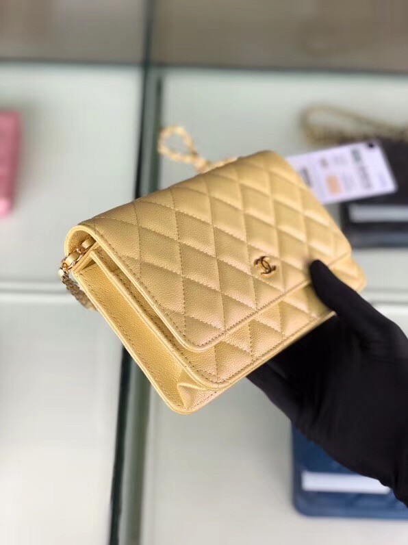 Chanel classic wallet on chain Grained Calfskin & gold-Tone Metal 33814 Pearlescent apricot