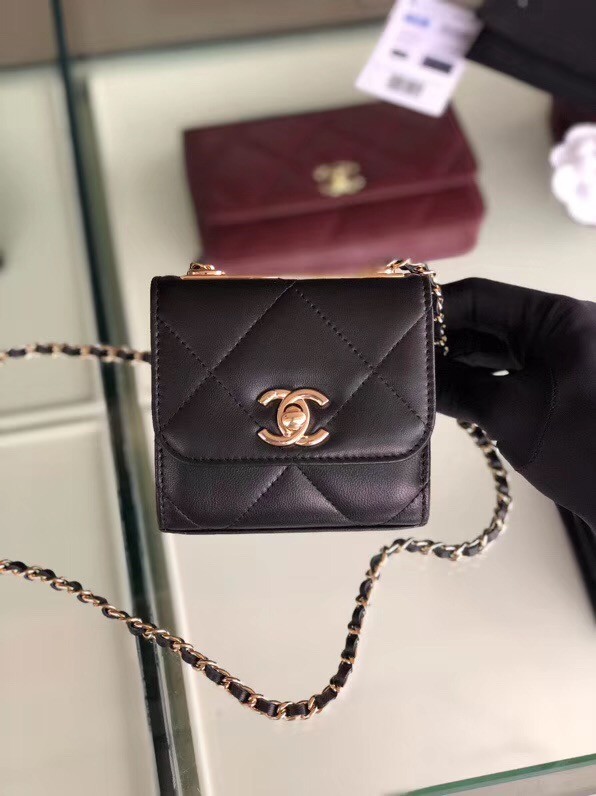 Chanel flap bag Lambskin & Gold-Tone Metal 3797 black