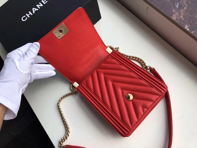 Boy chanel handbag Grained Calfskin & Gold-Tone Metal VS0130 red