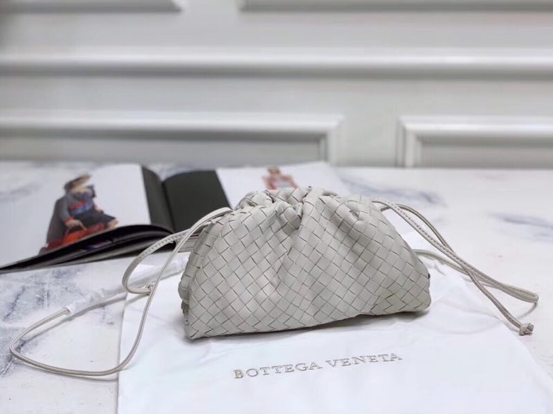 Bottega Veneta Original Leather clutch 59877 white