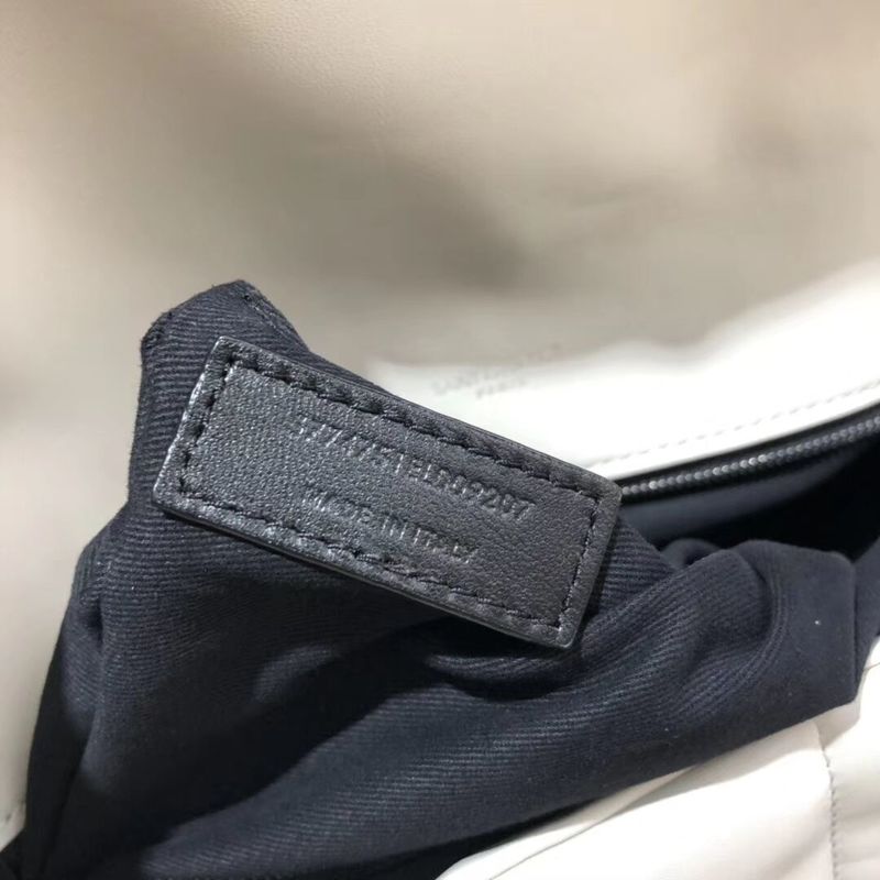 Yves Saint Laurent Shoulder Bag Original Leather Y577475 White