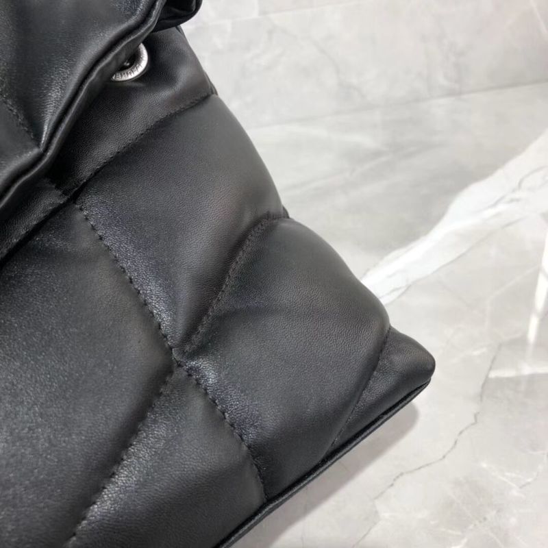 Yves Saint Laurent Shoulder Bag Original Leather Y577476 Black