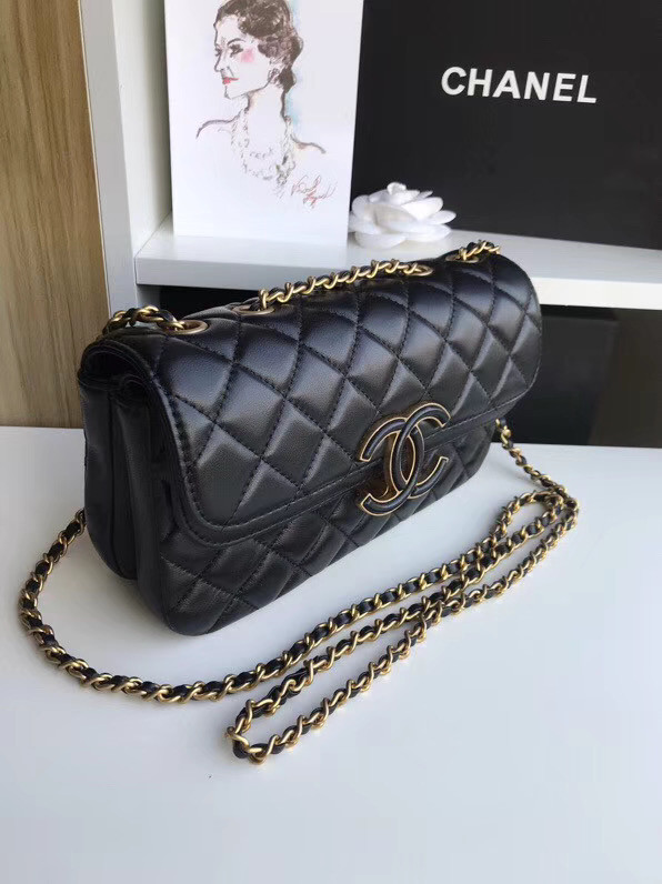 Chanel flap bag Lambskin & Gold-Tone Metal 57275 black