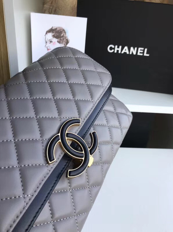 Chanel flap bag Lambskin & Gold-Tone Metal 57276 grey 