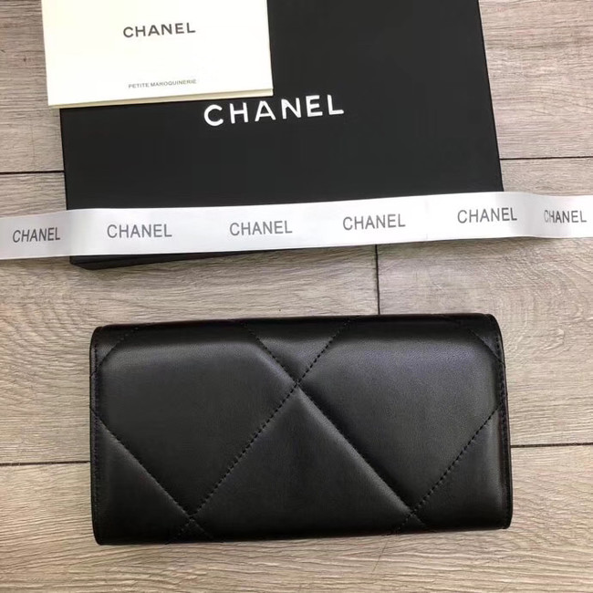 Chanel sheepskin & Gold-Tone Metal Wallet A6871 black