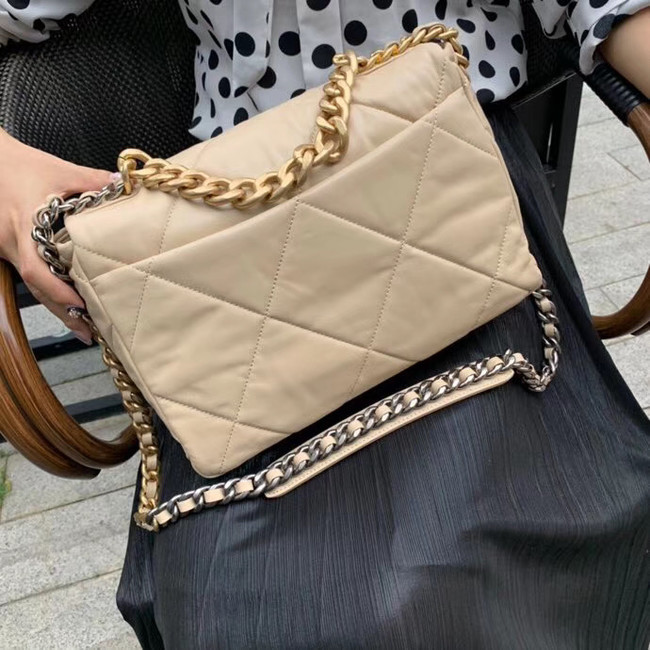 Chanel 19 flap bag AS1161 Cream