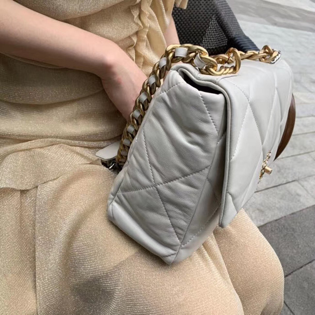 Chanel 19 flap bag AS1161 white