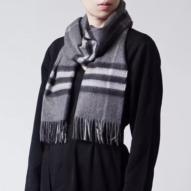 Burberry Cashmere Classic Scarf 3605