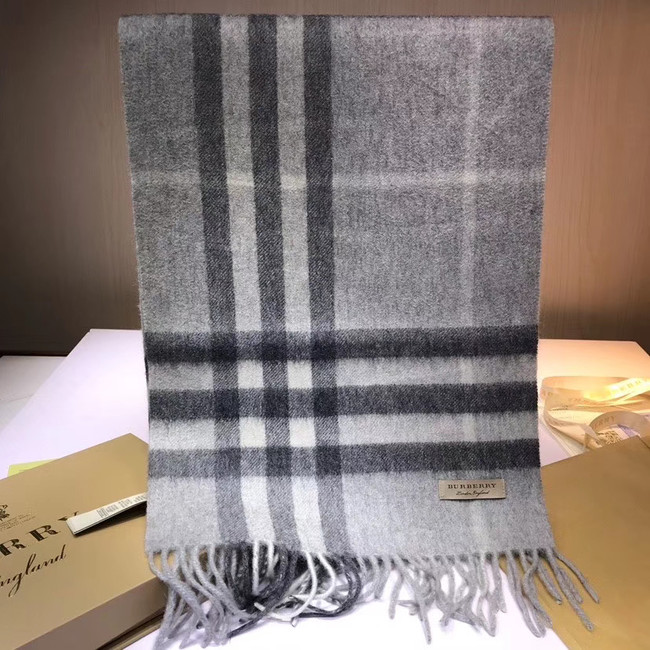 Burberry Cashmere Classic Scarf 3605