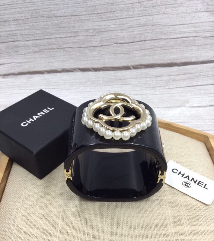 Chanel Bracelet CE2359