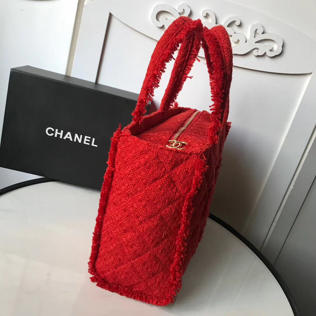 CHANEL zipped shopping bag AS0976 red