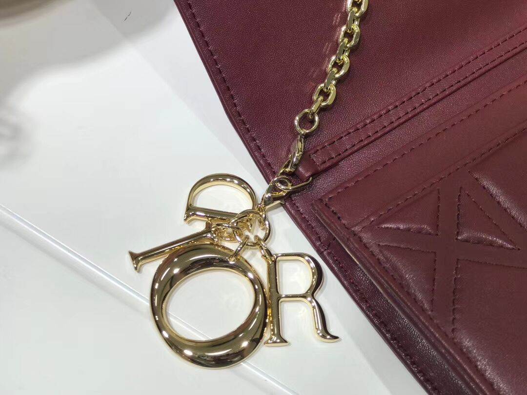 DIOR CLUTCH gold-tone metal C1040A Bordeaux