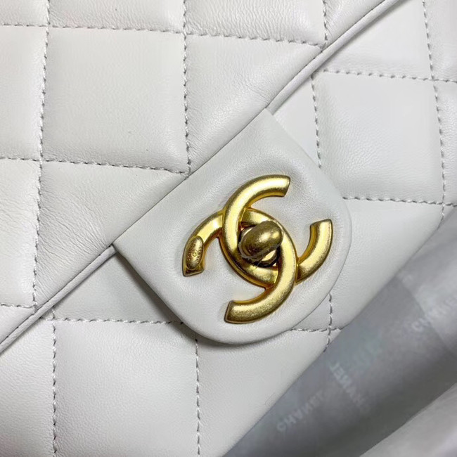 Chanel flap bag Lambskin & Gold Metal AS1358 white