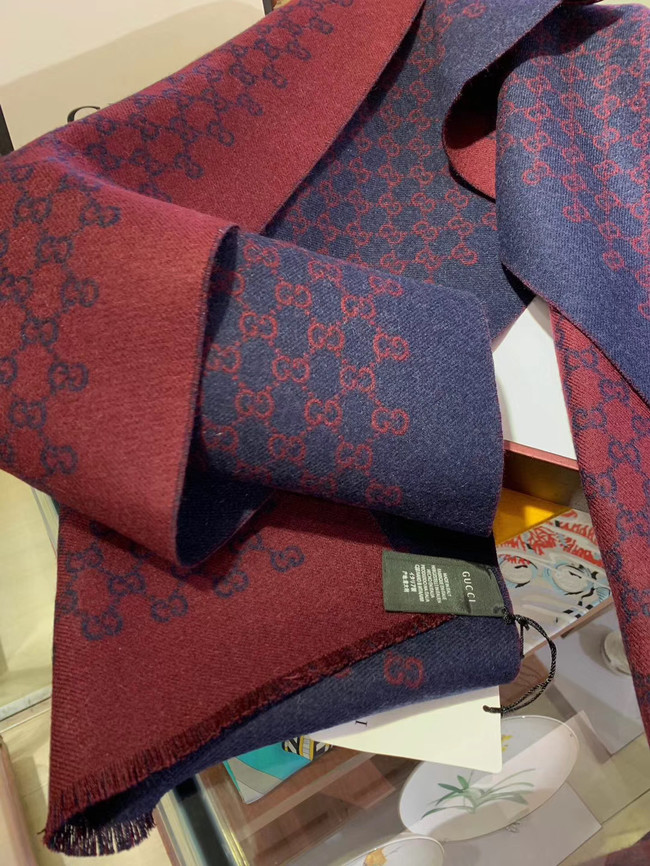 Gucci Cashmere scarf GG9656