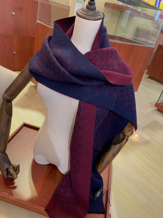 Gucci Cashmere scarf GG9656