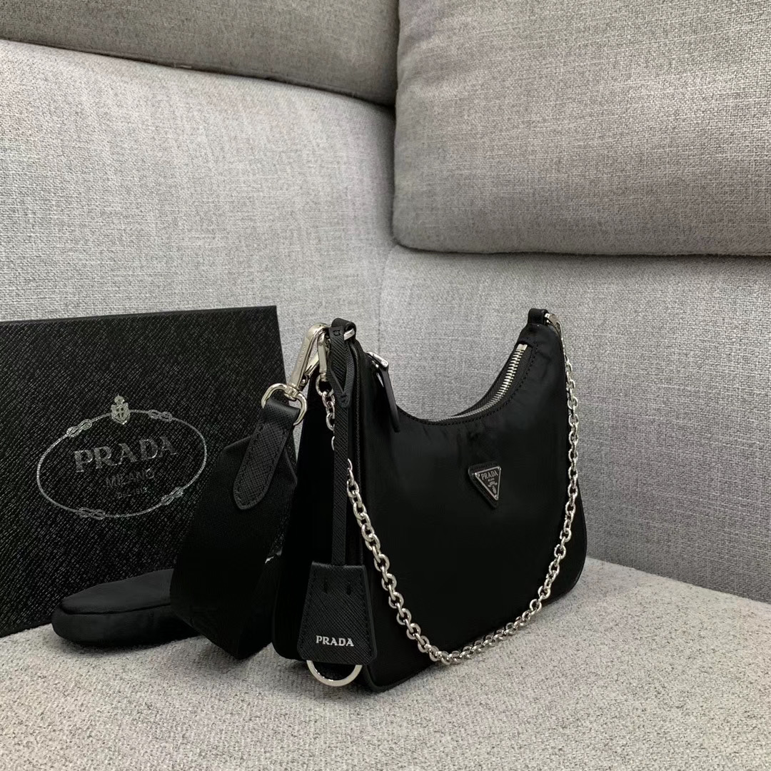 Prada Re-Edition 2005 nylon shoulder bag 1BH204 black