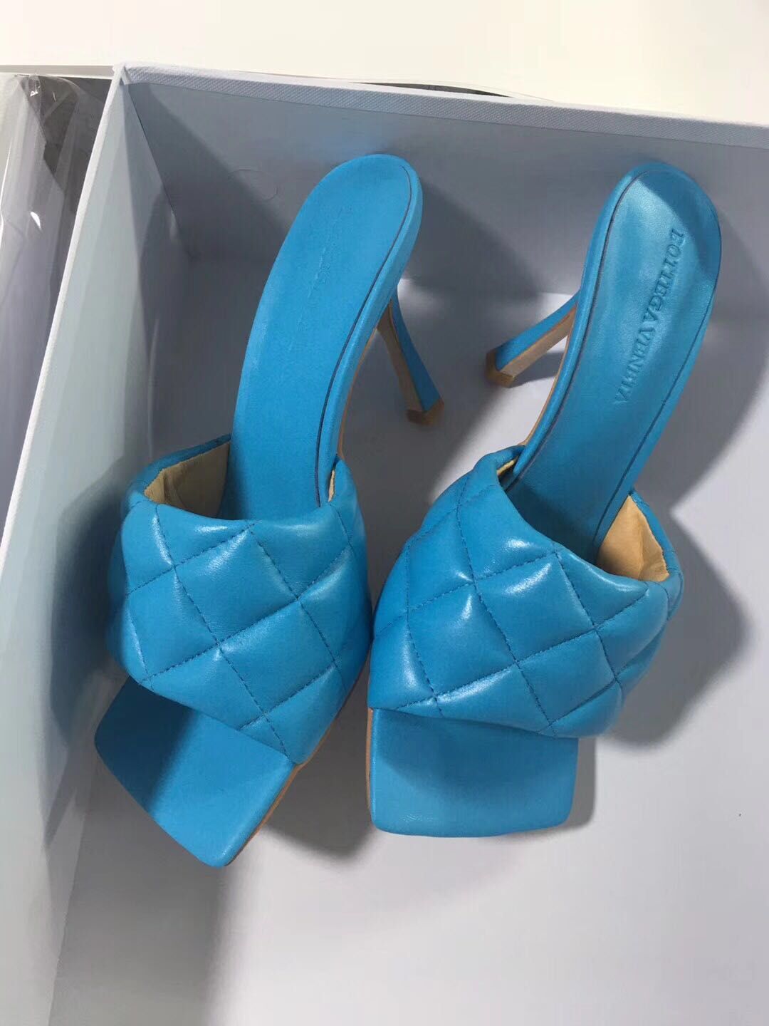 Bottega Veneta Shoes BV32657 Blue