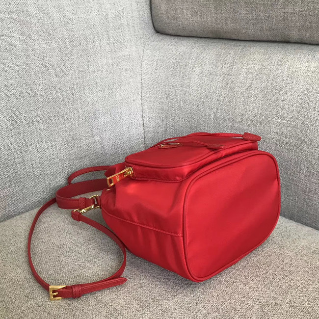 Prada Re-Edition nylon Tote bag 81166 red