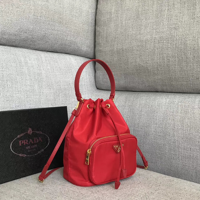 Prada Re-Edition nylon Tote bag 81166 red