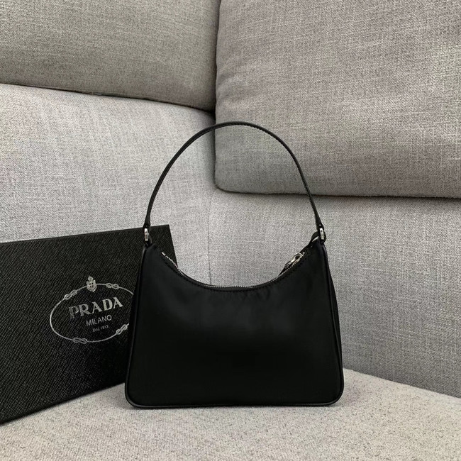 Prada Re-Edition nylon Tote bag 91204 black