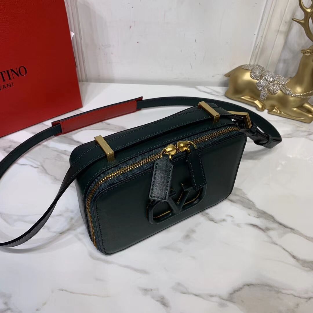 VALENTINO Origianl leather shoulder bag V0020 Blackish green
