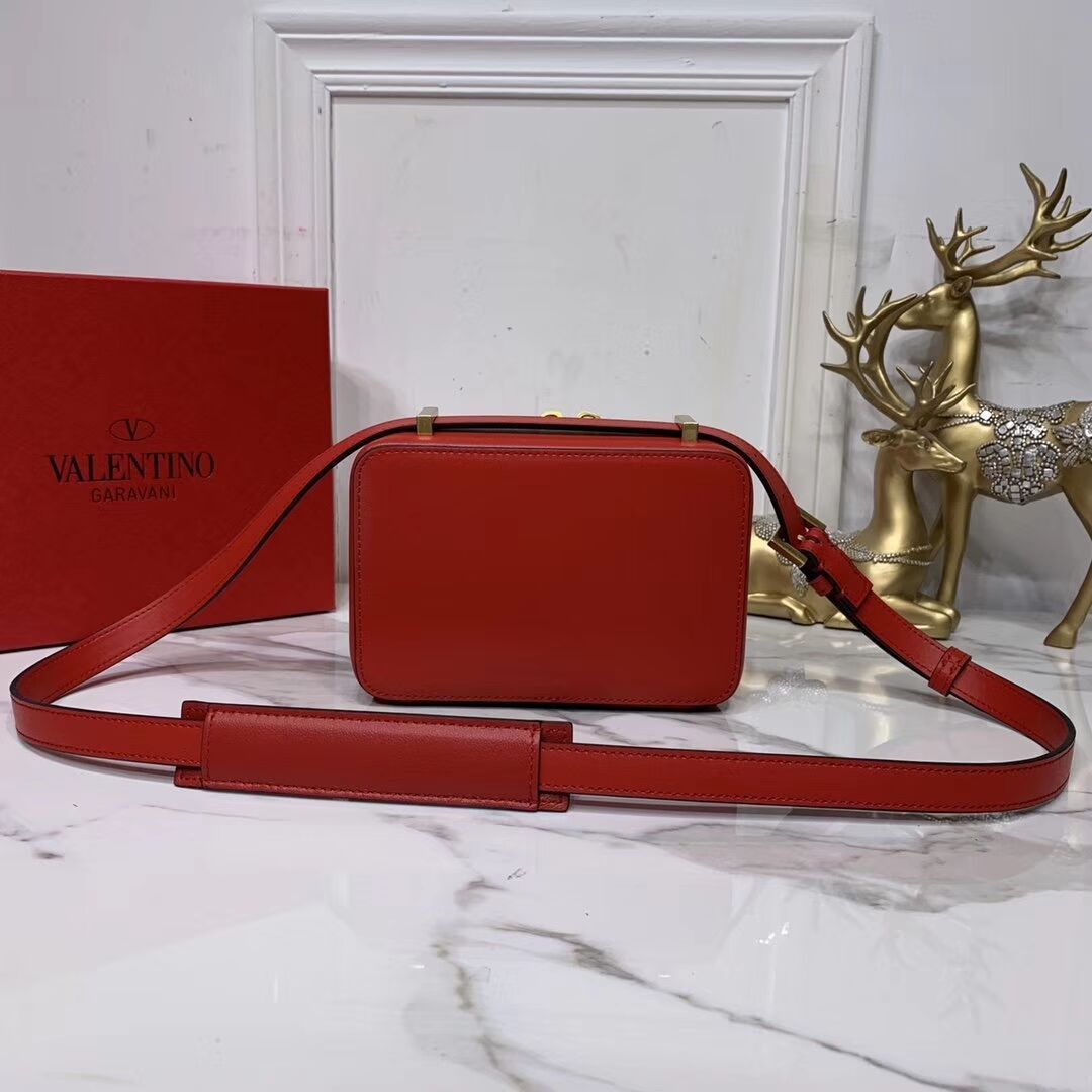 VALENTINO Origianl leather shoulder bag V0020 red