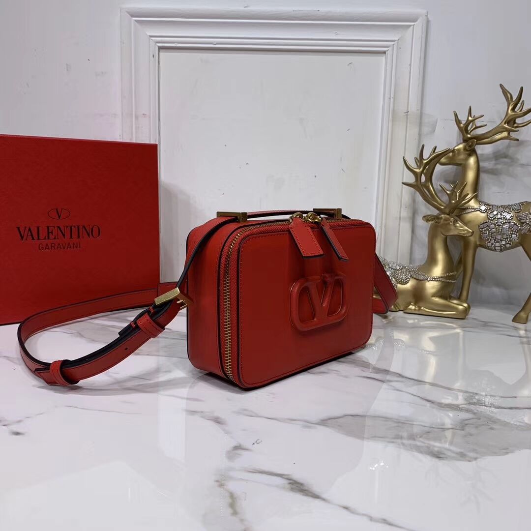 VALENTINO Origianl leather shoulder bag V0020 red