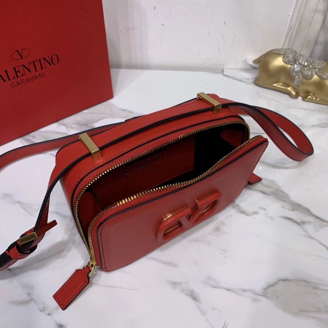 VALENTINO Origianl leather shoulder bag V0020 red