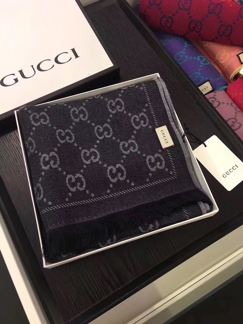 Gucci OBLIQUE STOLE IN WOOL AND CASHMERE GG55620 black