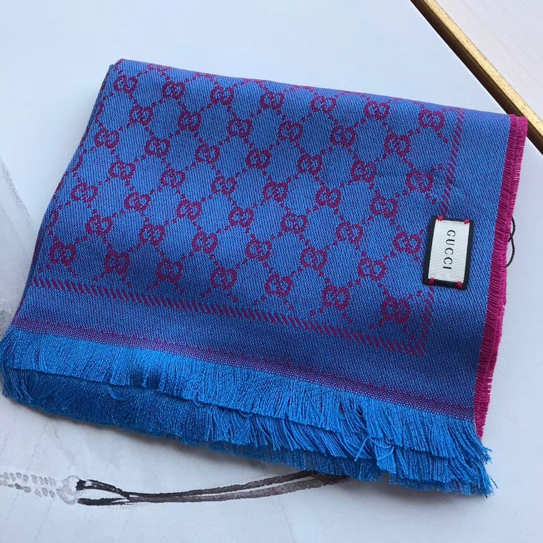 Gucci OBLIQUE STOLE IN WOOL AND CASHMERE GG55620 dark blue
