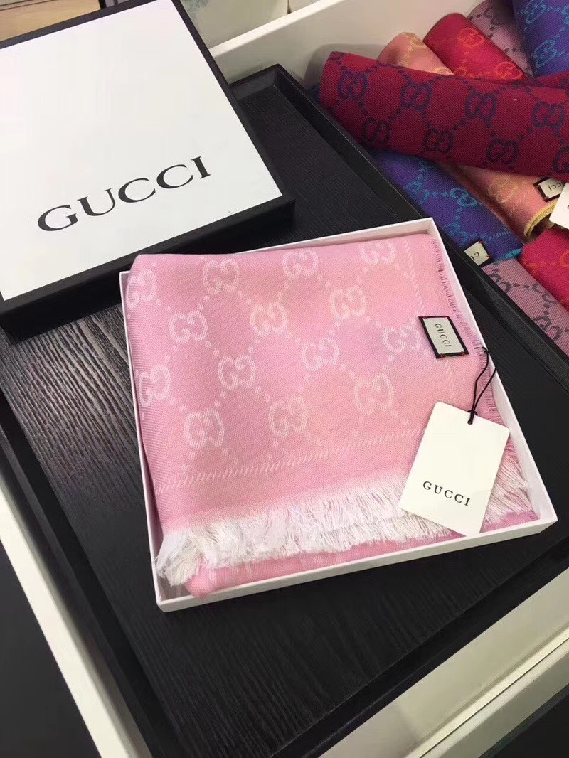 Gucci OBLIQUE STOLE IN WOOL AND CASHMERE GG55620 light pink