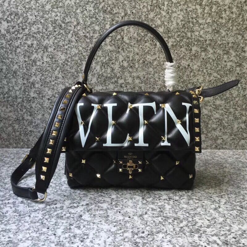 VALENTINO Candy Rockstud quilted leather shoulder bag 6020 black&white