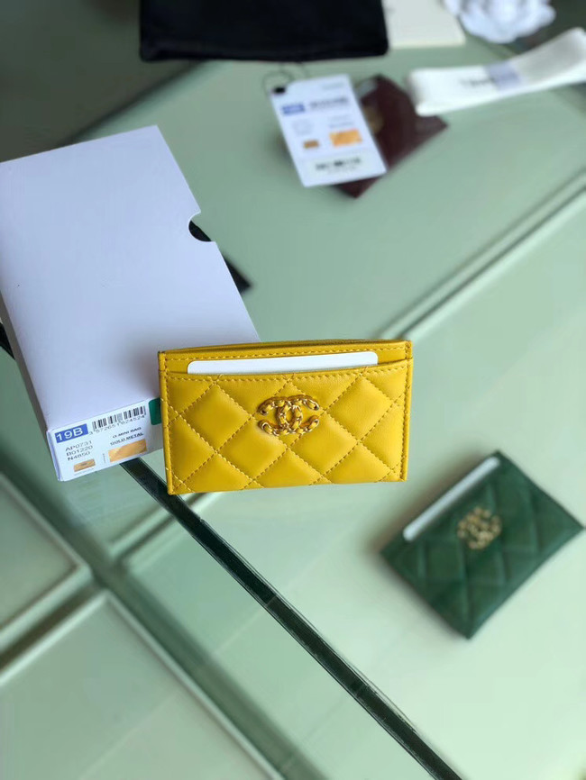 Chanel 19 Card sleeve AP0731 yellow