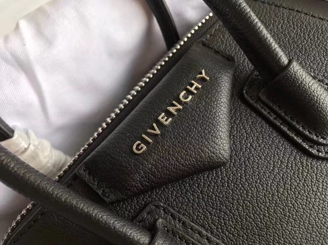 Givenchy Grained Calfskin Small Antigona Bag BB0511 black