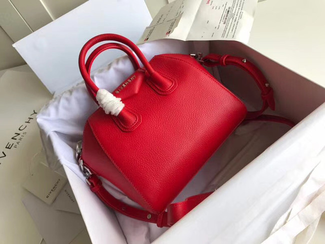 Givenchy Grained Calfskin Antigona Bag BB0511 red