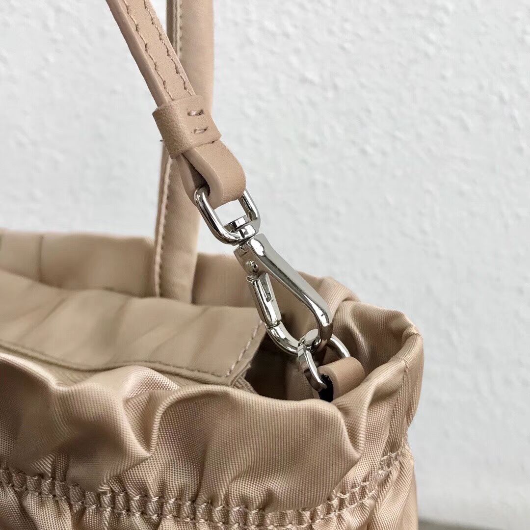 Prada Re-Edition nylon Tote bag 1BG321 apricot