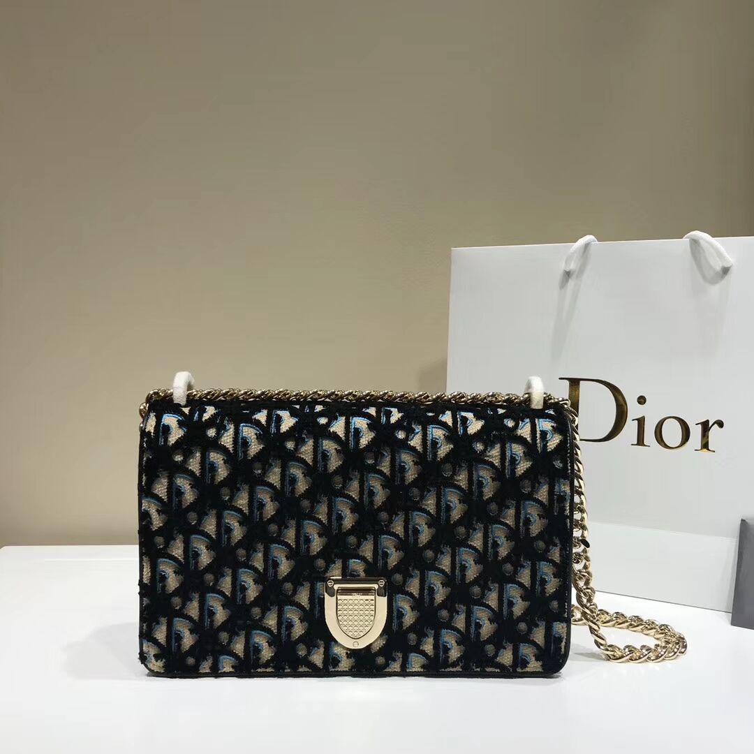 Dior ULTRAMATTE DIORAMA-TAS C0422-1 black