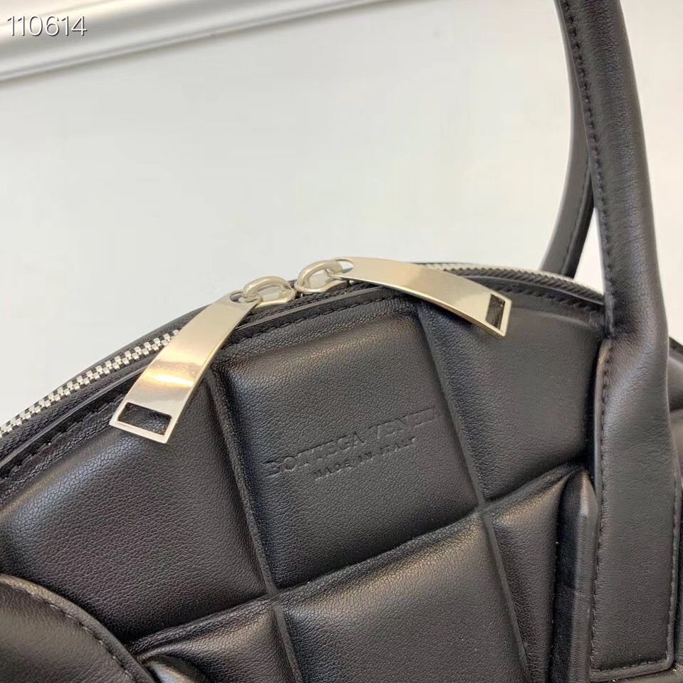 Bottega Veneta Original Woven Leather Square Shell Bag BV67130 Black