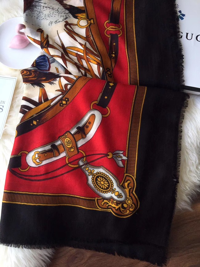 Gucci silk Scarf GG55621